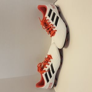 Adidas Predator 18.4 Fig Men's US 9 Soccer Cleats White & Pink/Red